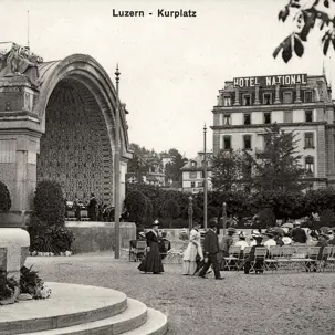 Kurplatz Luzern mit Grand Hotel National im Hintergrund