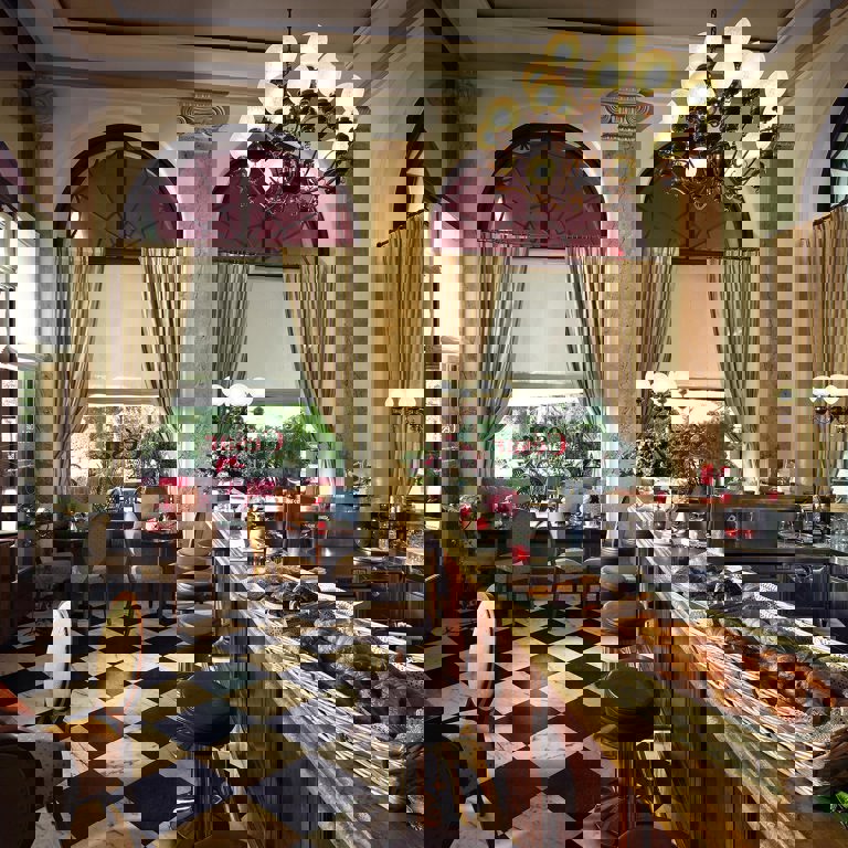 Cafe Cesar Klassische Bistro Bar