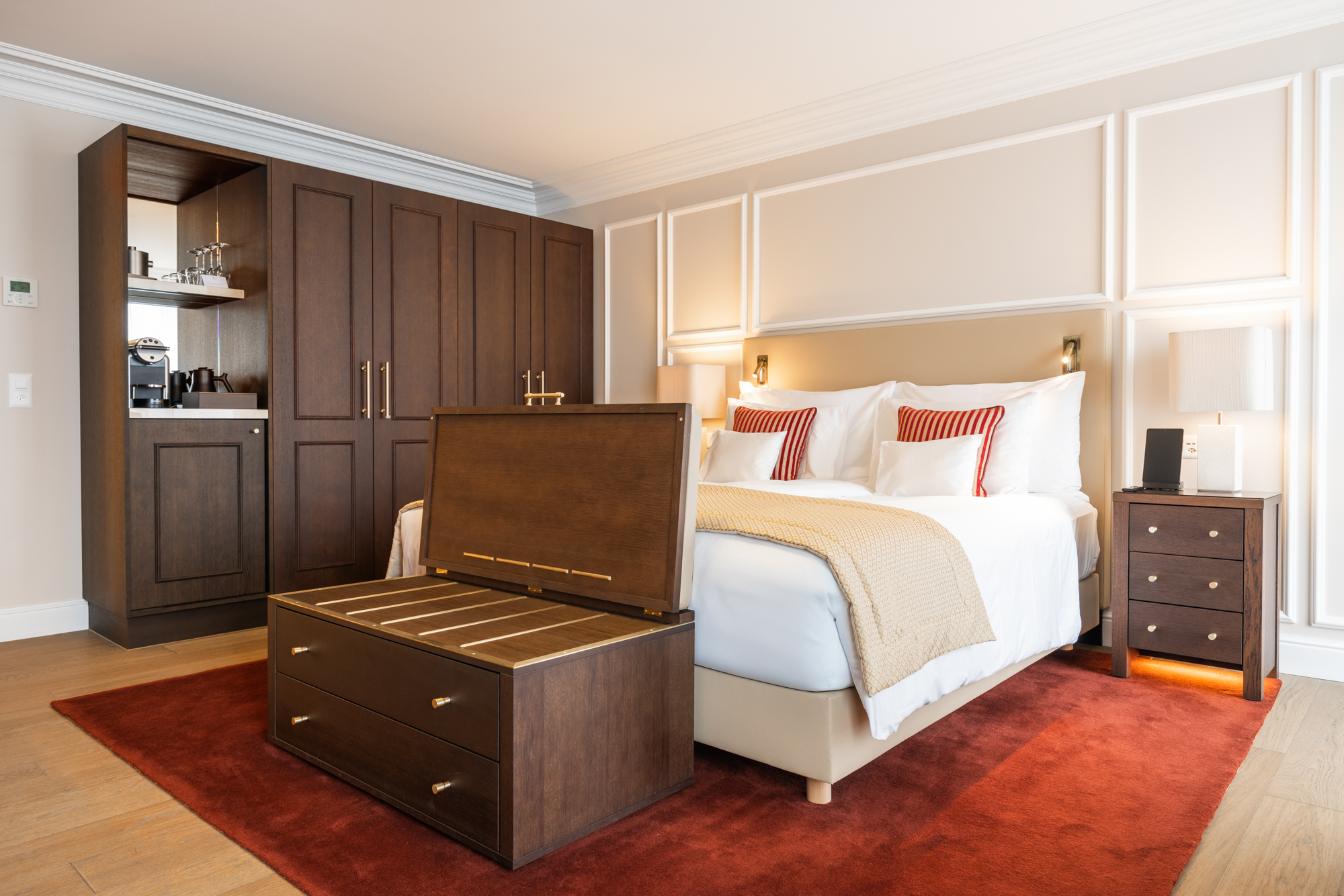 Deisgn Superior Detail