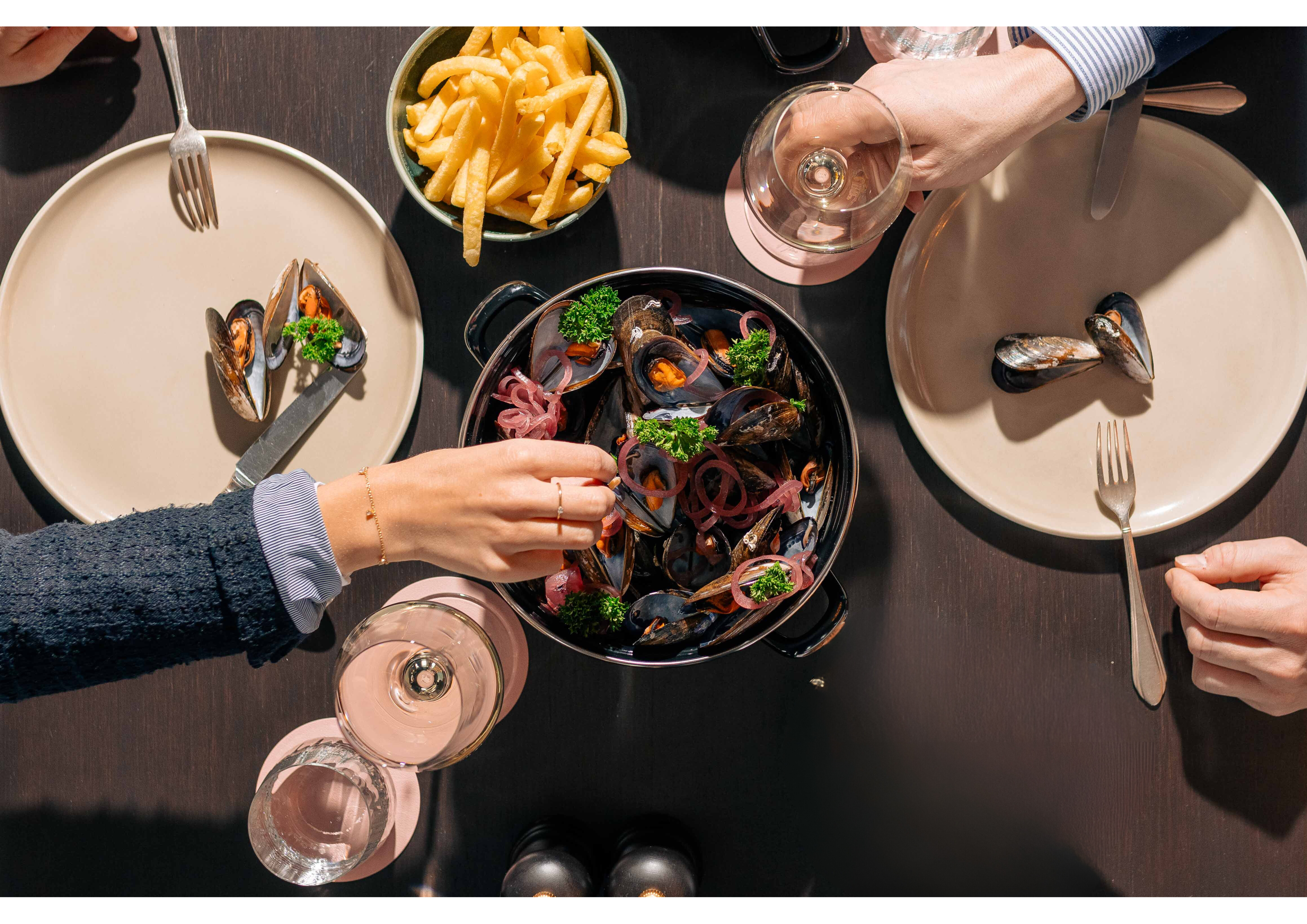 Sharing Brasserie Juliette Moules Et Frites