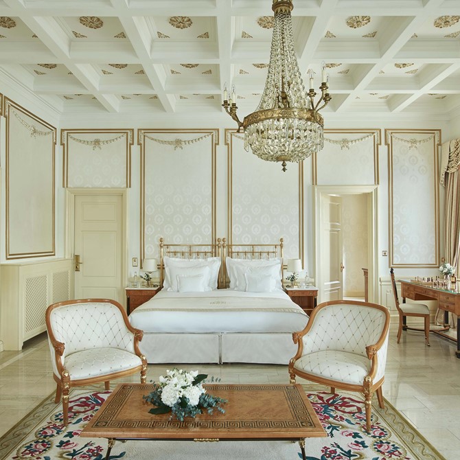 Ritz Suite Helle grossräumige Suite Luzern