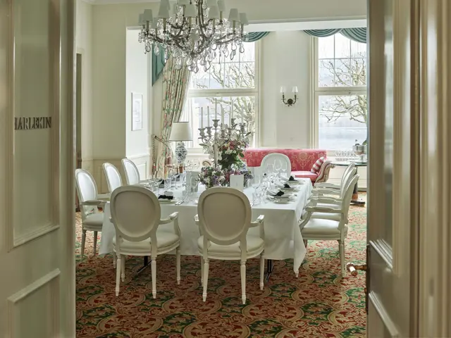  Bankettraum Harlekin