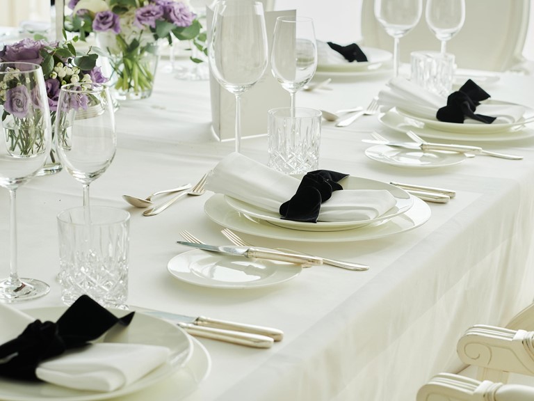 Bankett Detail Detailaufnahme schön aufgedeckter Bankett-Tisch